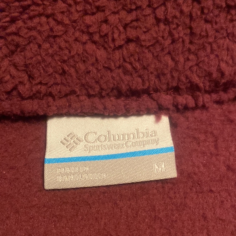 BNWT Sherpa long vest from Columbia. Color: Marionberry. - Picture 4 of 11
